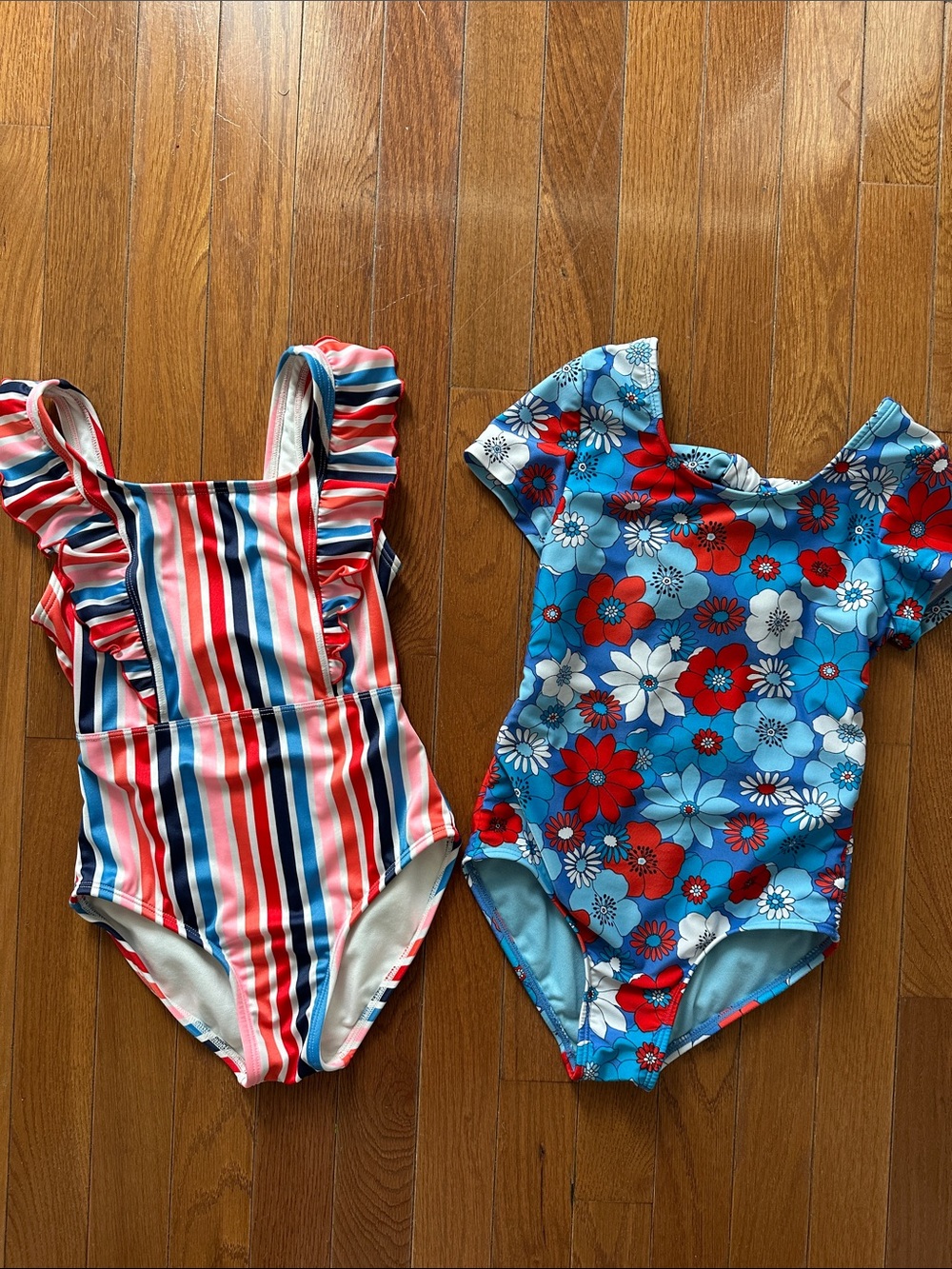 Cat and Jack bathing suits, size small (6/7)